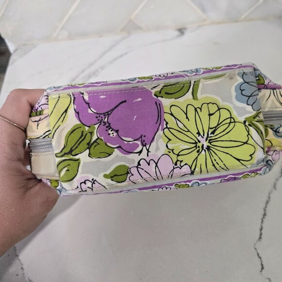 Vera Bradley Floral Quilted Cosmetic Zipper Pouch With Compartments 8" - Picture 2 of 7